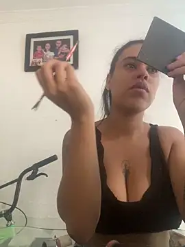 Snapshot of AlondraDiossa03 chatting on 02-18-25, 05:42 AlondraDiossa03 online show from 02-18-25, 05:42