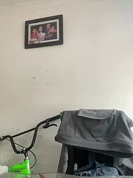 Snapshot of AlondraDiossa03 chatting on 02-19-25, 06:10 AlondraDiossa03 online show from 02-19-25, 06:10