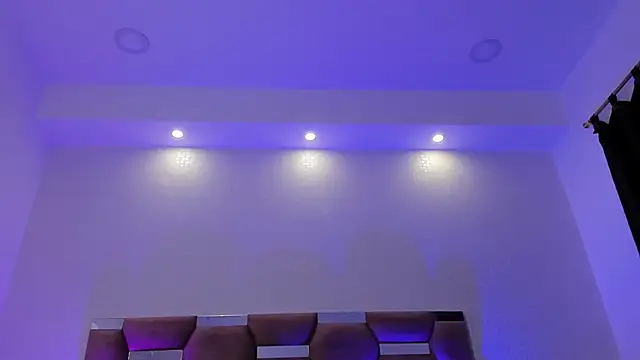 Snapshot of AlondraDiossa03 chatting on 02-28-25, 10:28 AlondraDiossa03 online show from 02-28-25, 10:28