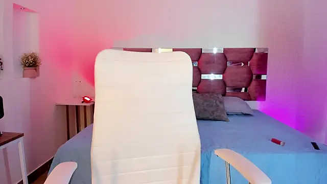 Snapshot of AlondraDiossa03 chatting on 03-16-25, 07:49 AlondraDiossa03 online show from 03-16-25, 07:49