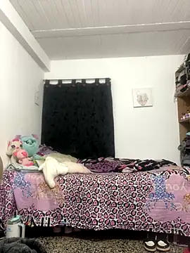 Snapshot of AlondraDiossa03 chatting on 10-11-25, 10:58 AlondraDiossa03 online show from 10-11-25, 10:58