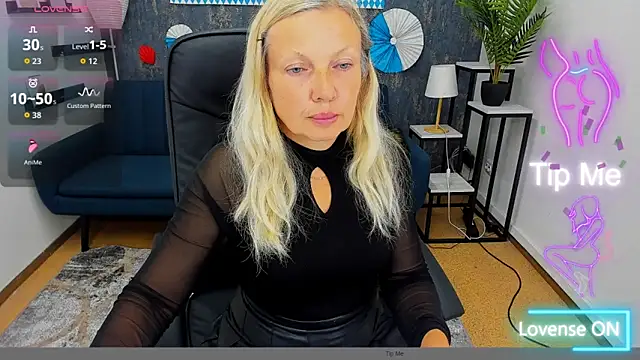 Abby Moore  online show from 09-16-25, 07:09