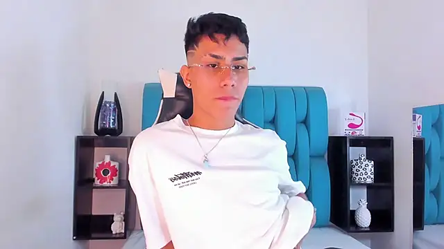 AlanNaughty online show from 01-25-25, 10:18