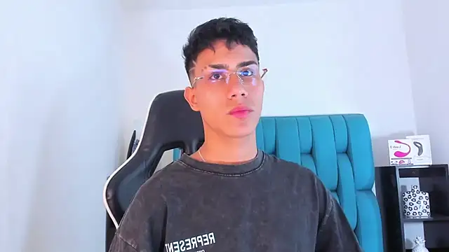 AlanNaughty online show from 01-28-25, 08:47