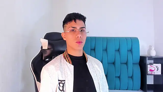 AlanNaughty online show from 03-07-25, 08:33