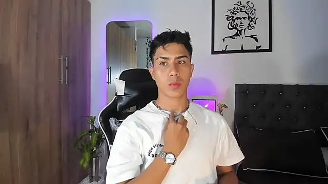 Snapshot of AlanNaughty chatting on 01-16-26, 11:20 AlanNaughty online show from 01-16-26, 11:20