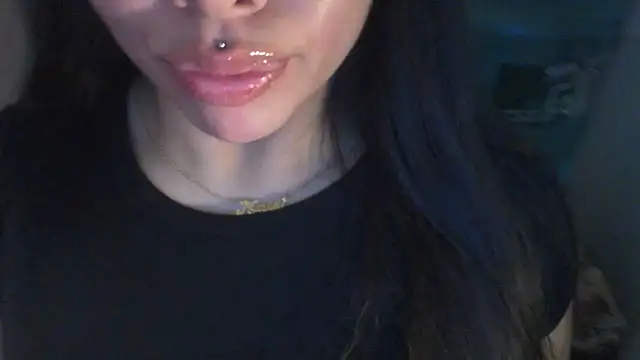 Snapshot of DulceAngelica chatting on 11-01-25, 05:09 DulceAngelica online show from 11-01-25, 05:09