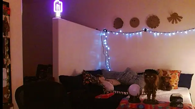 mycock2474u online show from 02-19-25, 06:55