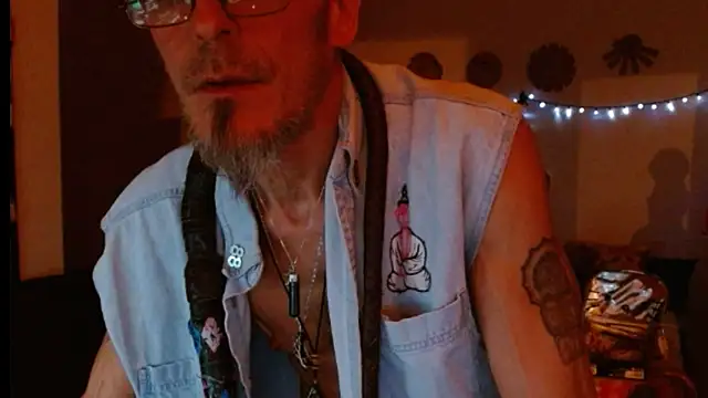 mycock2474u online show from 02-20-25, 06:39