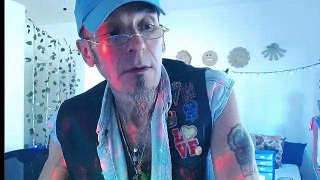 mycock2474u online show from 02-24-25, 11:52