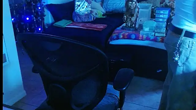 mycock2474u online show from 02-27-25, 01:16