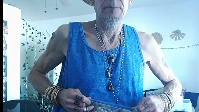 mycock2474u online show from 03-02-25, 09:43