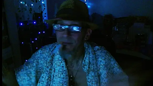 mycock2474u online show from 03-04-25, 04:27