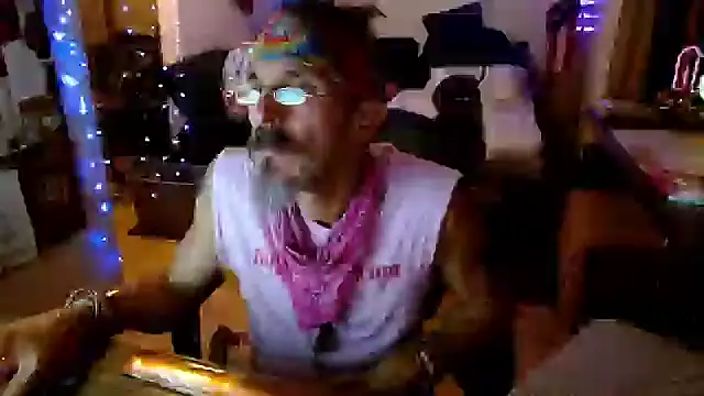 mycock2474u online show from 09-21-25, 03:19