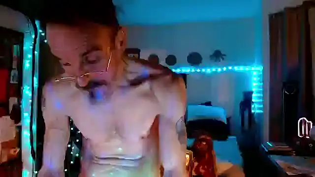 mycock2474u online show from 09-26-25, 12:53