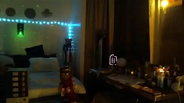 mycock2474u online show from 10-05-25, 08:45