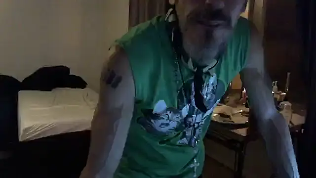 mycock2474u online show from 10-15-25, 07:52