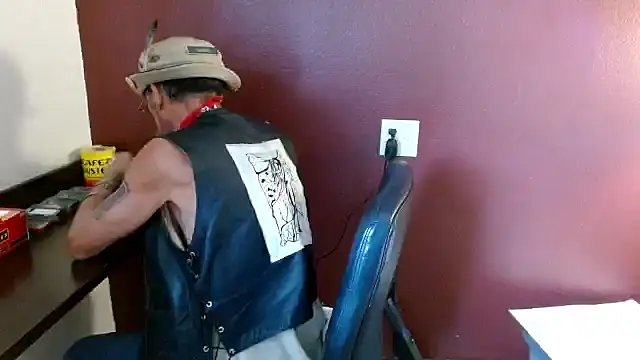 mycock2474u online show from 11-02-25, 05:04