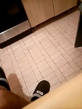 Snapshot of david_geam chatting on 12-16-24, 12:04 david geam online show from 12-16-24, 12:04