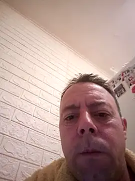 Snapshot of david_geam chatting on 12-19-24, 08:23 david geam online show from 12-19-24, 08:23