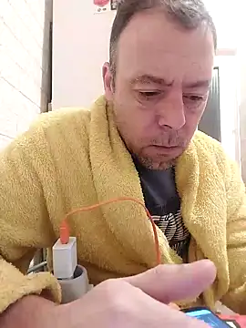 Snapshot of david_geam chatting on 01-09-25, 04:08 david geam online show from 01-09-25, 04:08