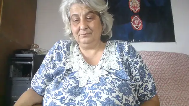 Snapshot of ExquisiteMature chatting on 07-17-26, 11:28 ExquisiteMature online show from 07-17-26, 11:28