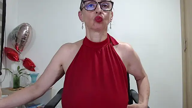 Snapshot of pattymaturex chatting on 03-14-25, 10:16 pattymaturex online show from 03-14-25, 10:16