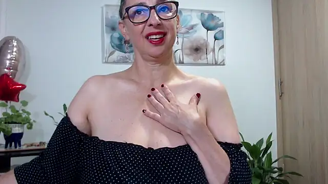 Snapshot of pattymaturex chatting on 10-19-25, 09:59 pattymaturex online show from 10-19-25, 09:59