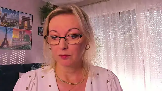 vanessa chat online show from 11-07-25, 08:47