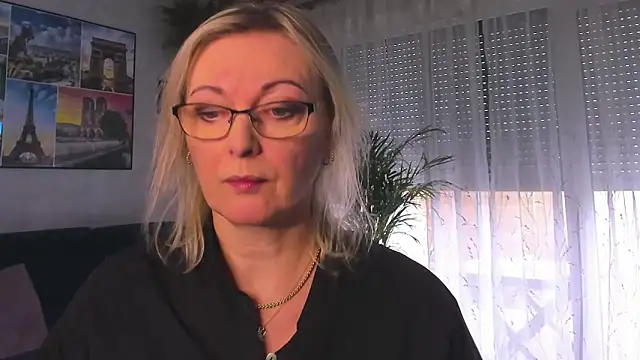 Snapshot of vanessa_chat chatting on 02-03-26, 02:11 vanessa chat online show from 02-03-26, 02:11