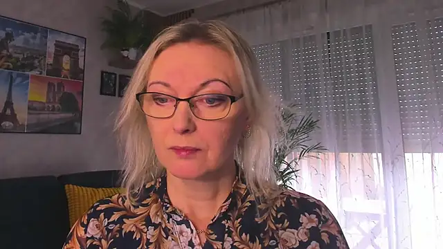 Snapshot of vanessa_chat chatting on 02-21-26, 12:28 vanessa chat online show from 02-21-26, 12:28