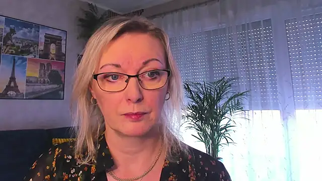 vanessa chat online show from 03-12-26, 02:23