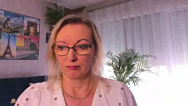 vanessa chat online show from 04-08-26, 01:33