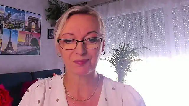 Snapshot of vanessa_chat chatting on 06-18-26, 01:59 vanessa chat online show from 06-18-26, 01:59