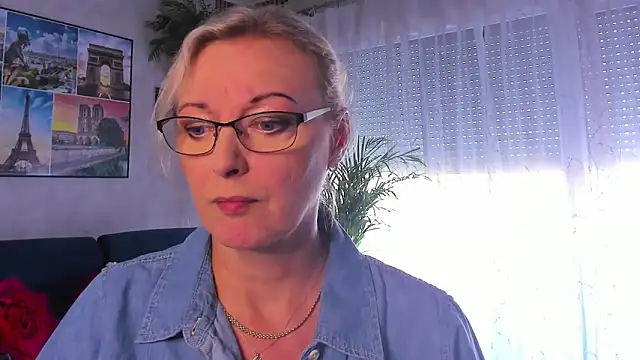 Snapshot of vanessa_chat chatting on 06-21-26, 01:24 vanessa chat online show from 06-21-26, 01:24