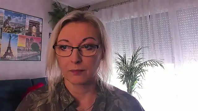 Snapshot of vanessa_chat chatting on 07-14-26, 01:17 vanessa chat online show from 07-14-26, 01:17