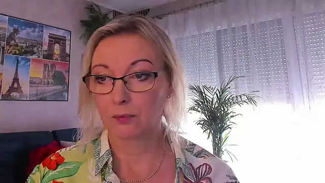 Snapshot of vanessa_chat chatting on 07-16-26, 12:55 vanessa chat online show from 07-16-26, 12:55