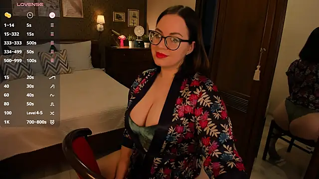 Snapshot of _katrin_ chatting on 03-04-25, 03:44 katrin online show from 03-04-25, 03:44