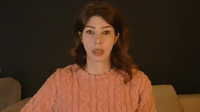 Snapshot of WhiteQueen888 chatting on 01-18-26, 04:00 WhiteQueen888 online show from 01-18-26, 04:00