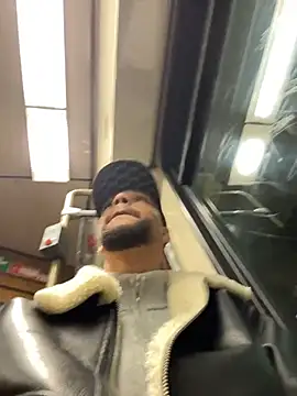 Lionayowe online show from 03-29-26, 06:52