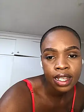 Snapshot of LuciousLips96 chatting on 01-13-25, 07:21 LuciousLips96 online show from 01-13-25, 07:21
