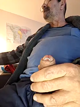 Snapshot of silvio-aus-luzern-CH chatting on 01-29-25, 07:25 silvio-aus-luzern-CH online show from 01-29-25, 07:25