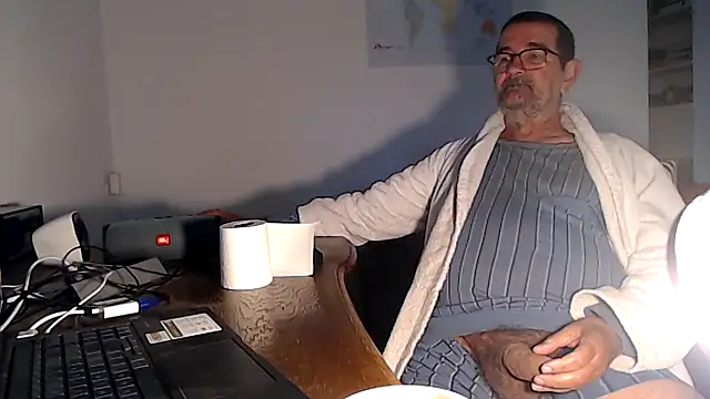 Snapshot of silvio-aus-luzern-CH chatting on 10-03-25, 05:59 silvio-aus-luzern-CH online show from 10-03-25, 05:59