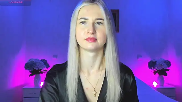 AnnaCarrera online show from 12-26-24, 10:20