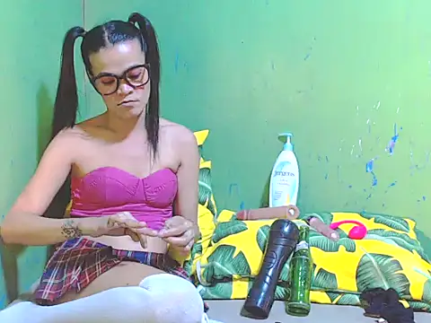 Snapshot of Paula_Jordan chatting on 11-16-25, 04:56 Paula Jordan online show from 11-16-25, 04:56