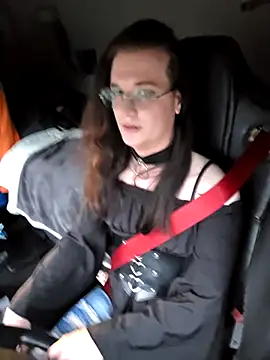 Snapshot of HotysimeHot1 chatting on 12-17-25, 07:47 HotysimeHot1 online show from 12-17-25, 07:47