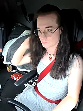 Snapshot of HotysimeHot1 chatting on 01-19-26, 09:02 HotysimeHot1 online show from 01-19-26, 09:02