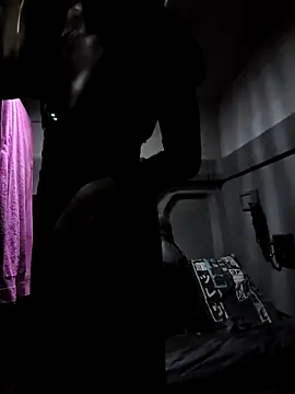 Snapshot of HotysimeHot1 chatting on 02-12-26, 07:42 HotysimeHot1 online show from 02-12-26, 07:42