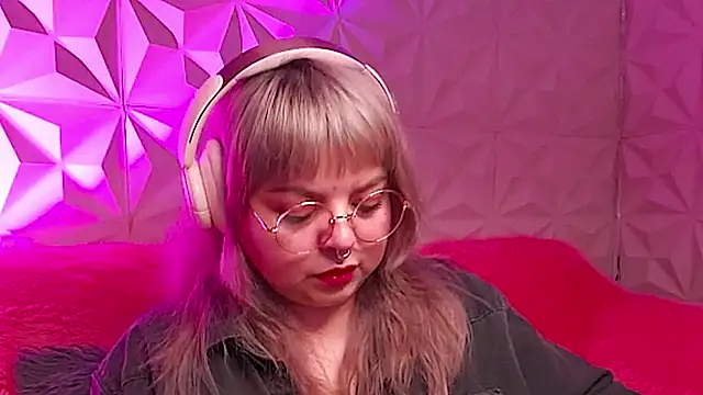 Satyn doll online show from 11-27-25, 11:51