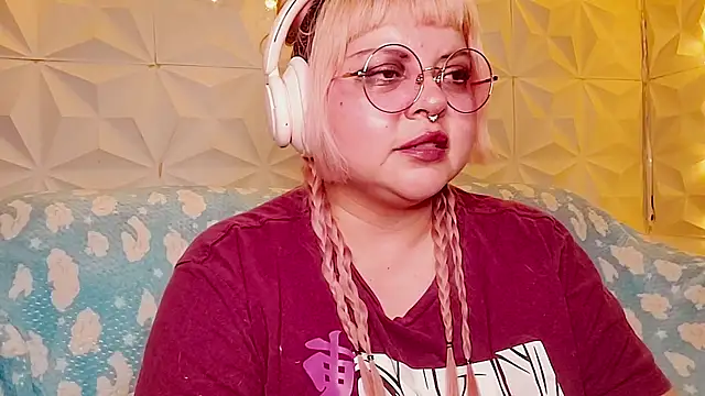 Satyn doll online show from 05-16-26, 12:40